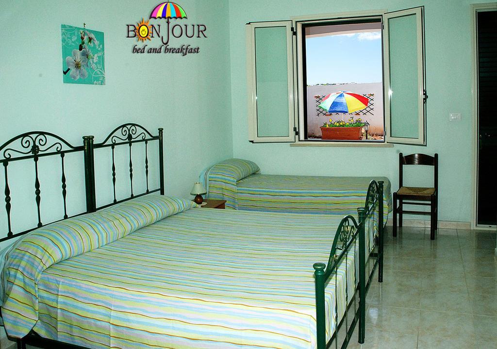 Bonjour Bed and Breakfast Morciano di Leuca Rum bild
