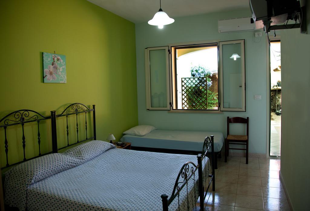 Bonjour Bed and Breakfast Morciano di Leuca Rum bild